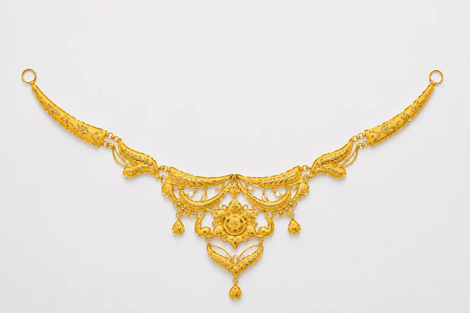 Ashiqe Graceful Gold Necklace
