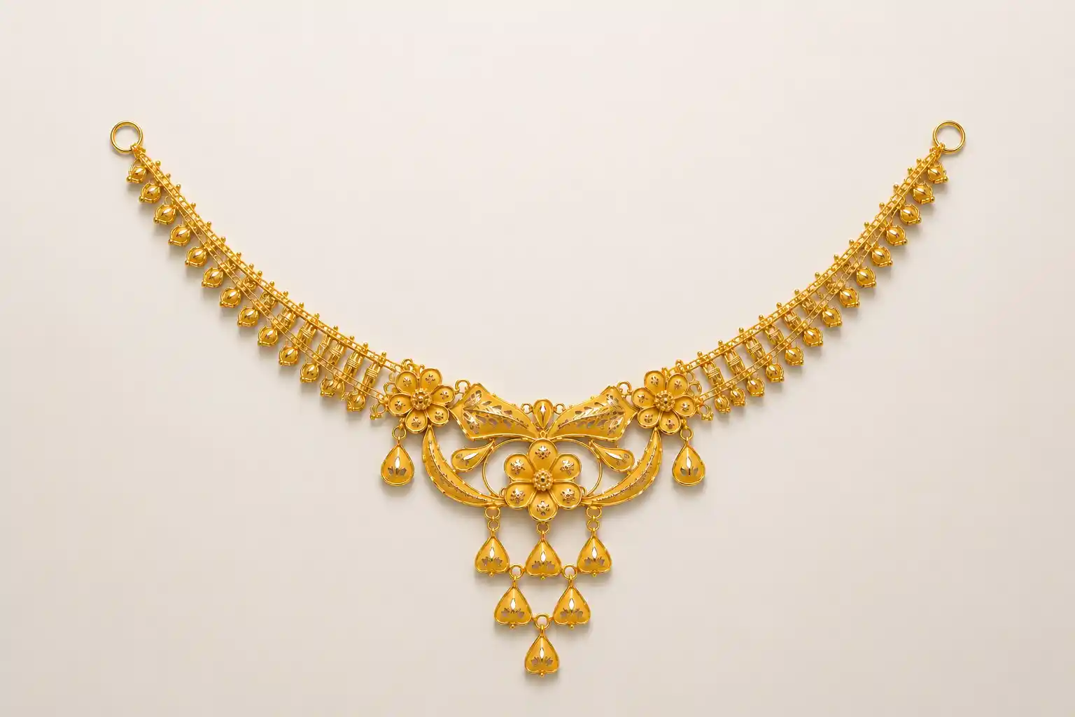 Ashiqe Captivating Elegant Necklace