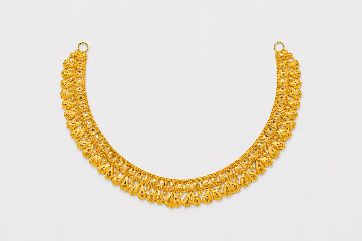 Ashiqe Luminous Premium Necklace