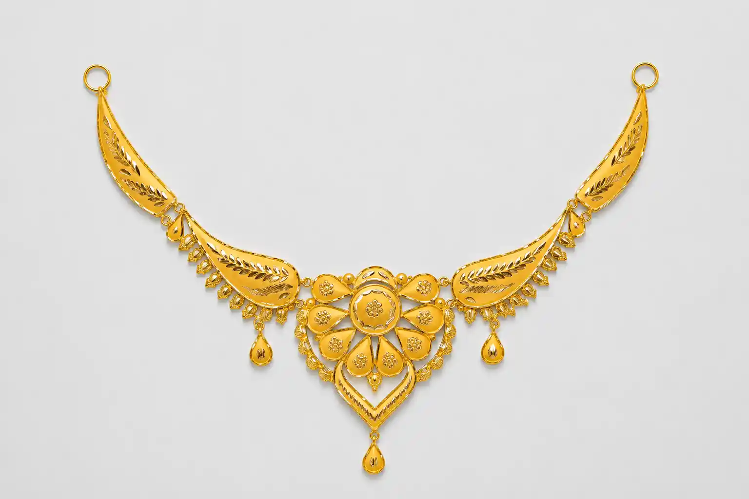 Ashiqe Radiant Impressive Necklace