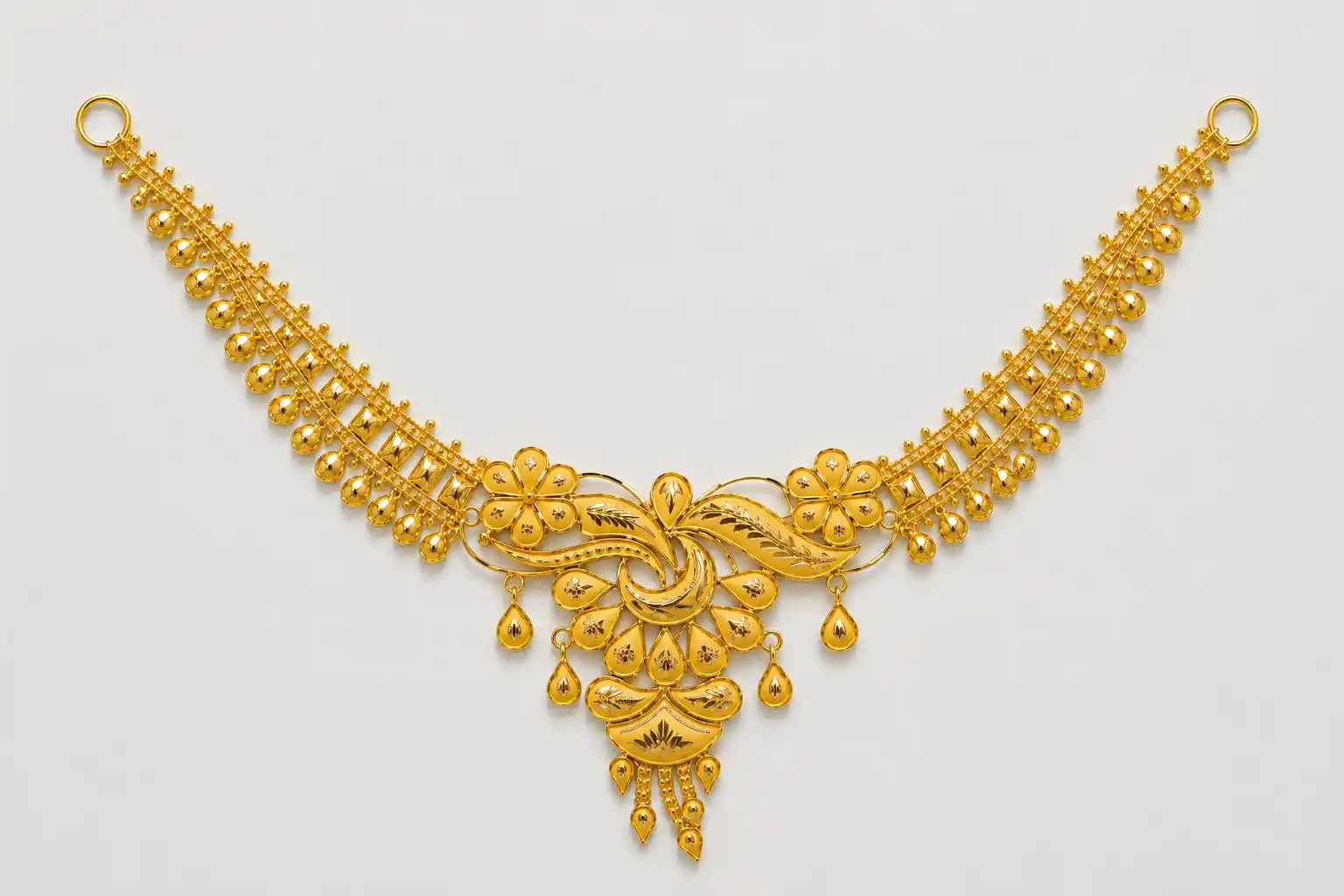 Ashiqe Exquisite Detailing Necklace