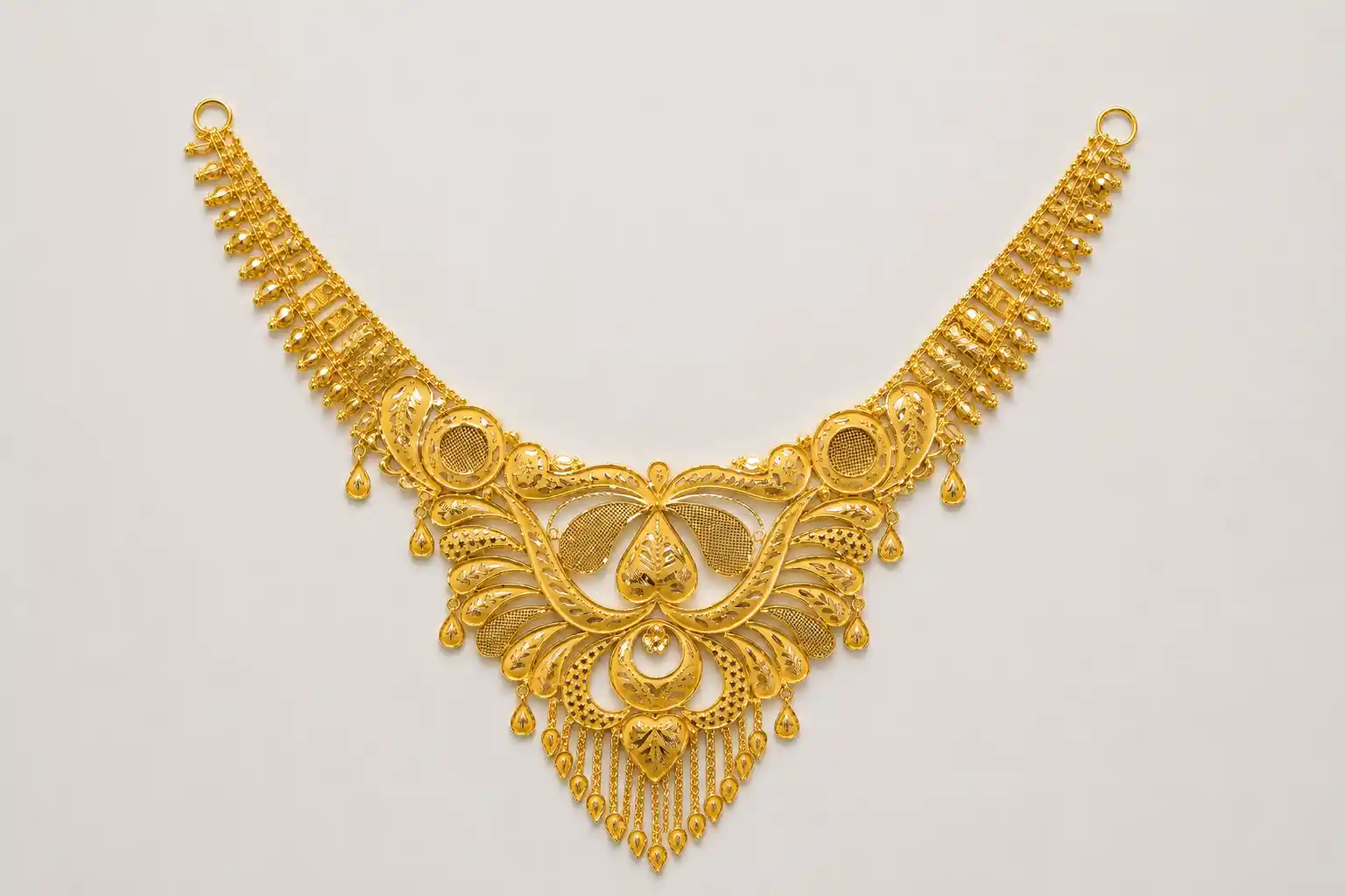 Ashiqe Fashionable Luminous Necklace
