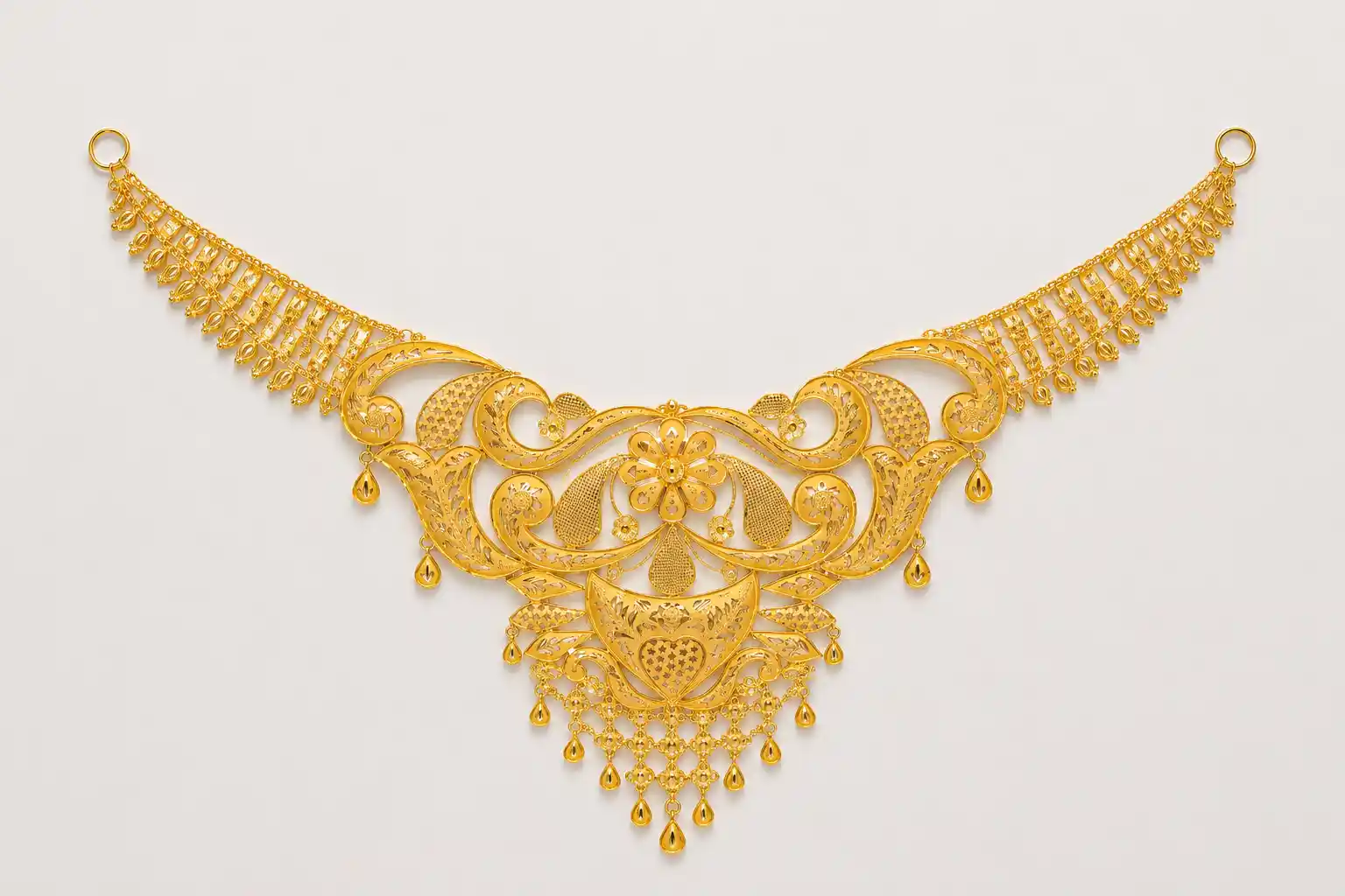 Ashiqe Exceptional Elegant Necklace