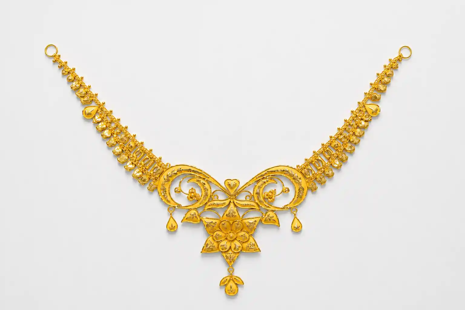 Ashiqe Glorious Gold Necklace