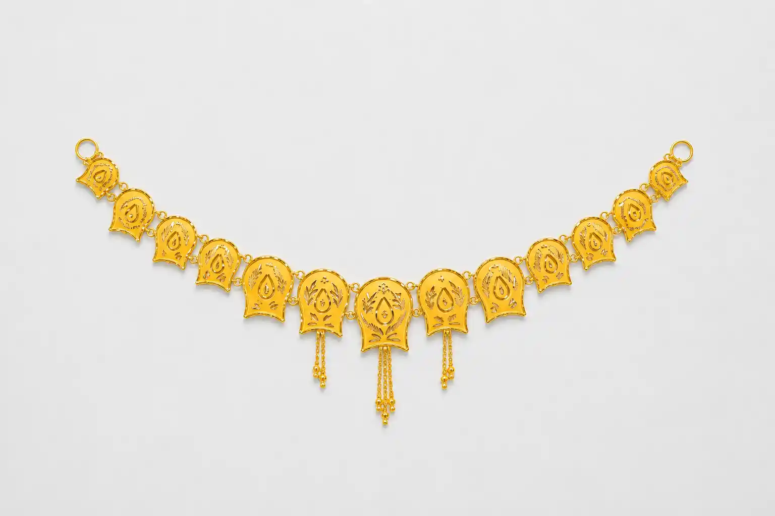 Ashiqe Intricate Featured Necklace
