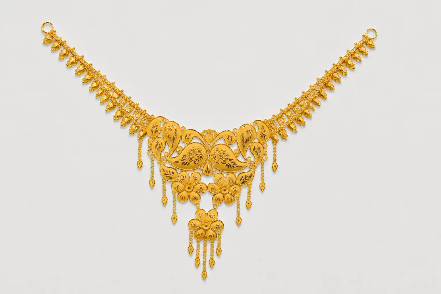 Ashiqe Captivating Gold Necklace