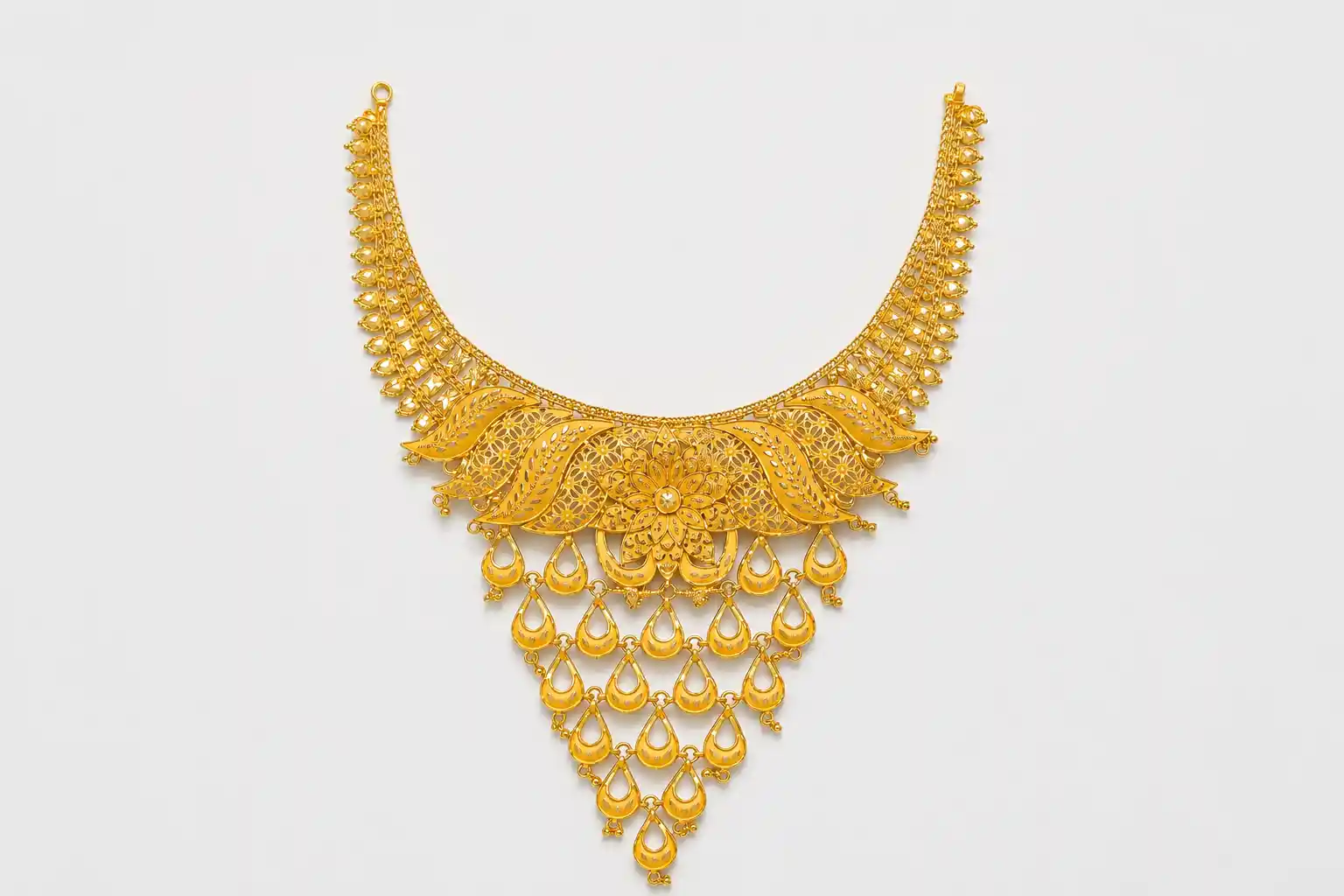 Ashiqe Radiant Elegant Necklace