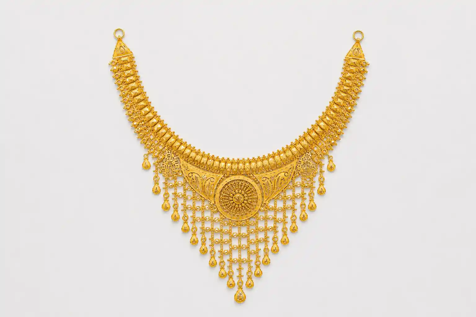Ashiqe Luxurious Designed Necklace