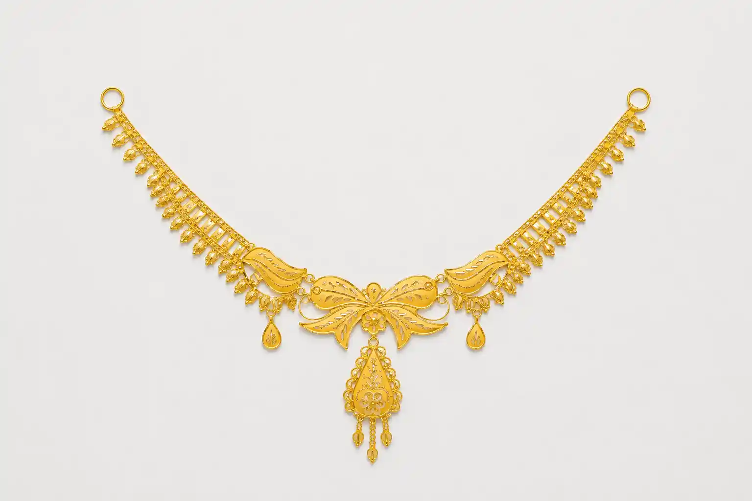 Ashiqe Artistic Radiant Necklace