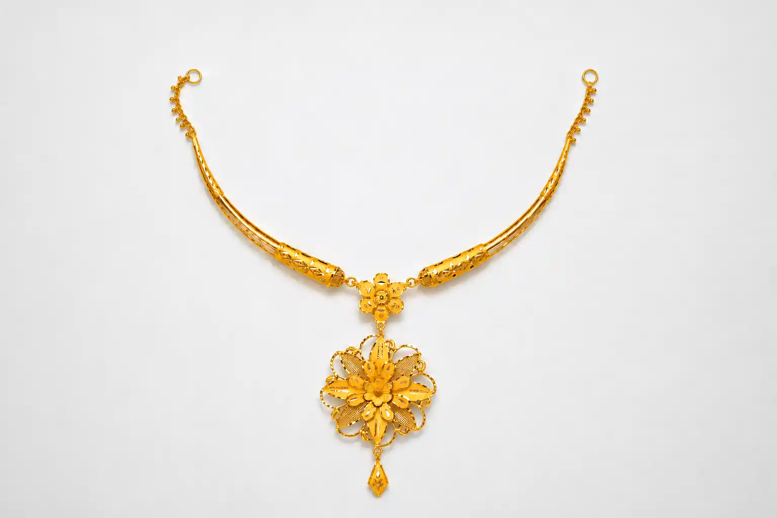 Ashiqe Crafted Everlasting Necklace